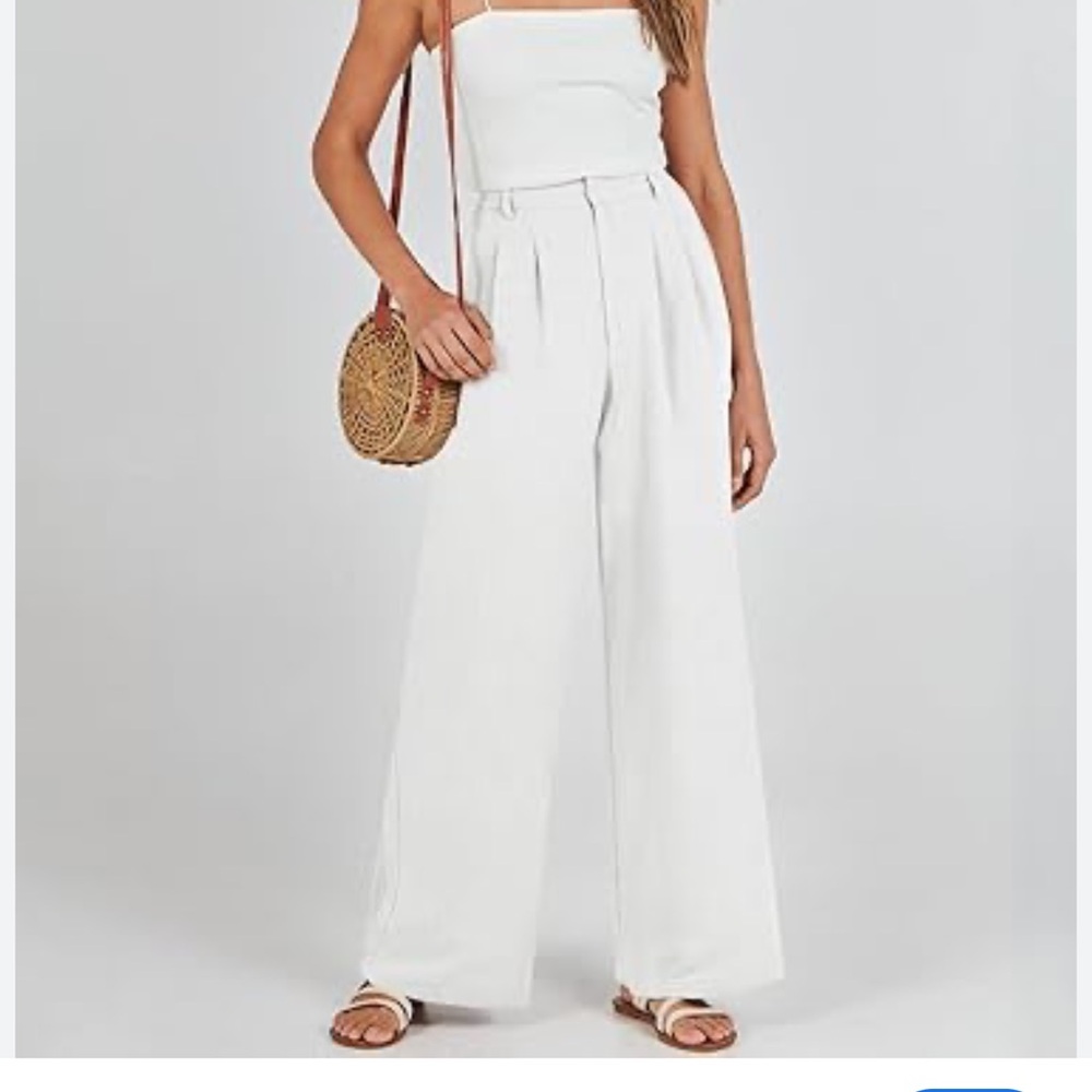 Chic White Wide-Leg Pants